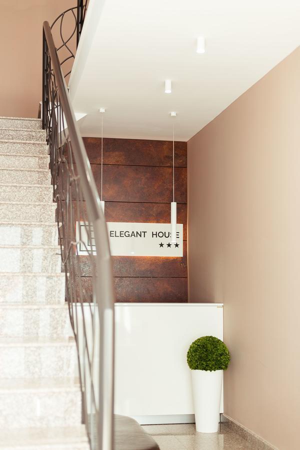 Elegant House Hotel ฟาการาช ภายนอก รูปภาพ